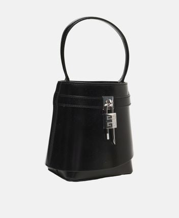 Givenchy — Sac seau en cuir